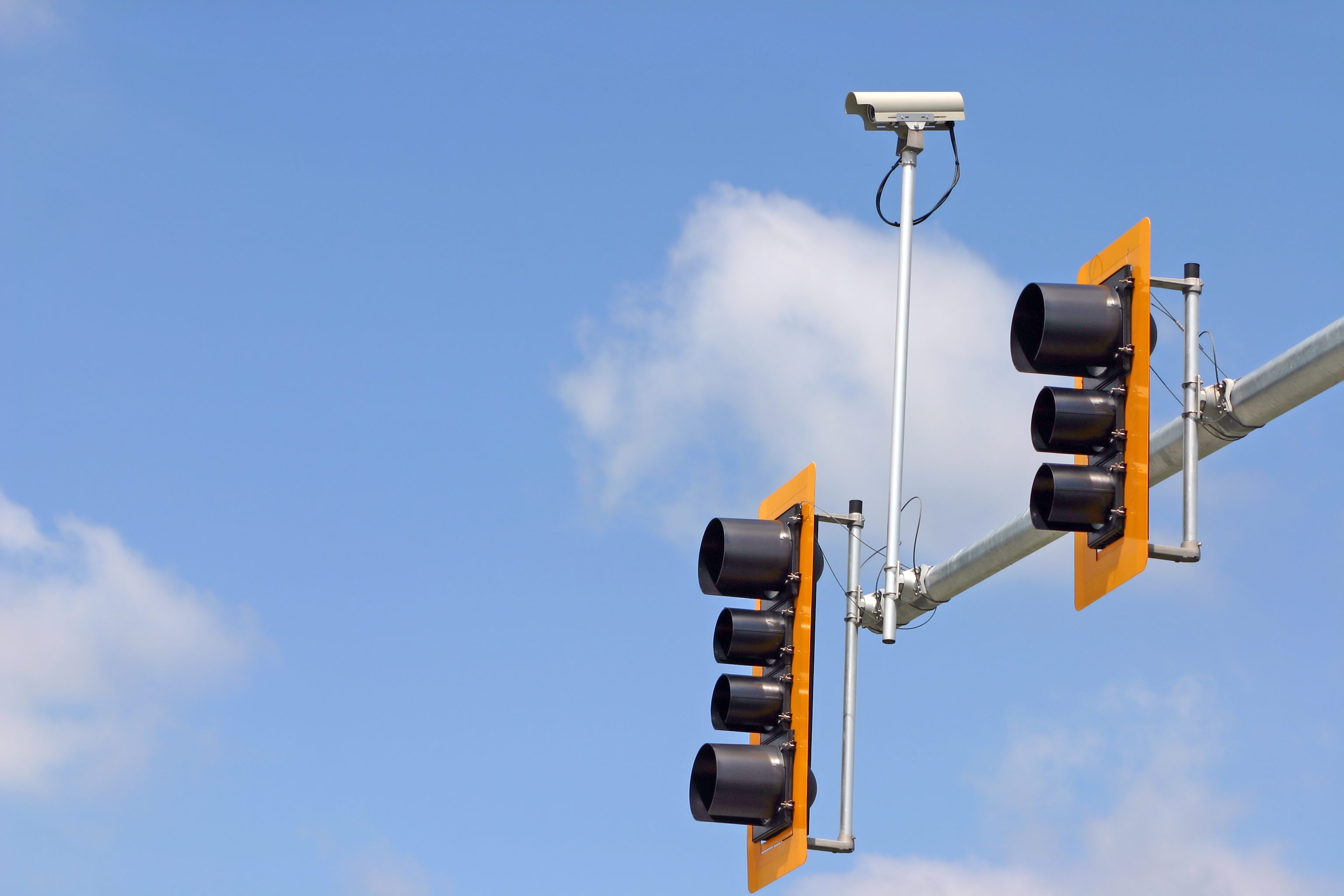 Red-light camera blockers: Do they work and are they legal?